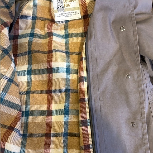London Fog Women’s Trench/Raincoat Gray Removable Lining Maxi Size-8P EUC - Picture 7 of 8